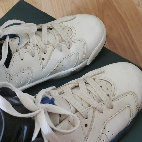 Jordans - Picture 4 of 6